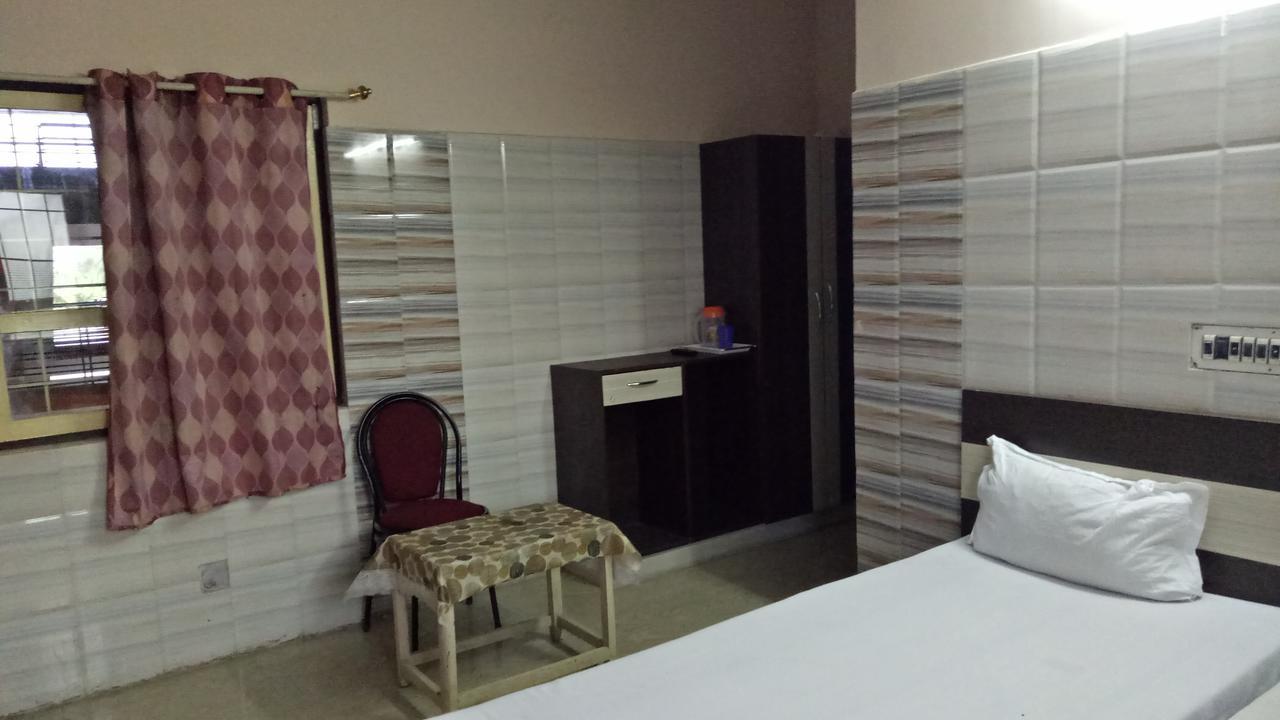Hotel Mim Park Kumbakonam Exterior foto